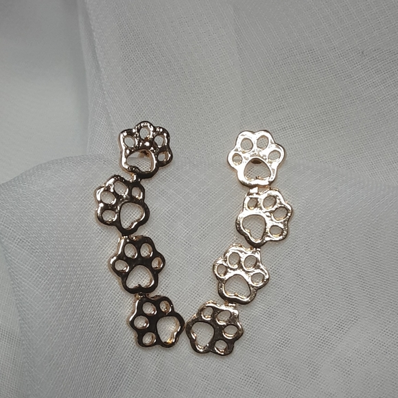 PAW PRINT GOLD EAR CLIMBERS - Picture 1 of 3